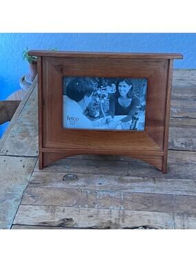 Fetco Shaker Views Photo Frame Natural Wood Raised 6x4 in Minimalist